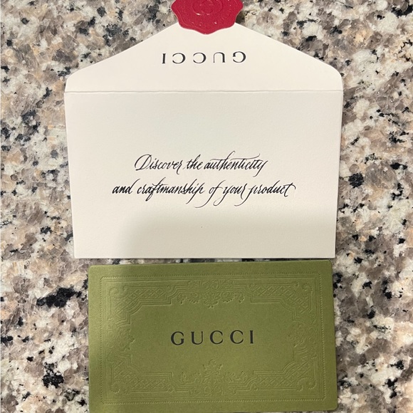 Gucci Savoy Small Cabin
Trolley - Picture 14 of 14